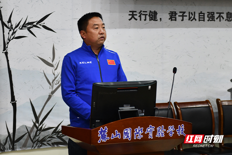 亚松森自由VS罗萨里奥中央今晚比赛预测7点35分！CBA焦点战今晚打响！CCTV5直播有变，江苏或继续连败